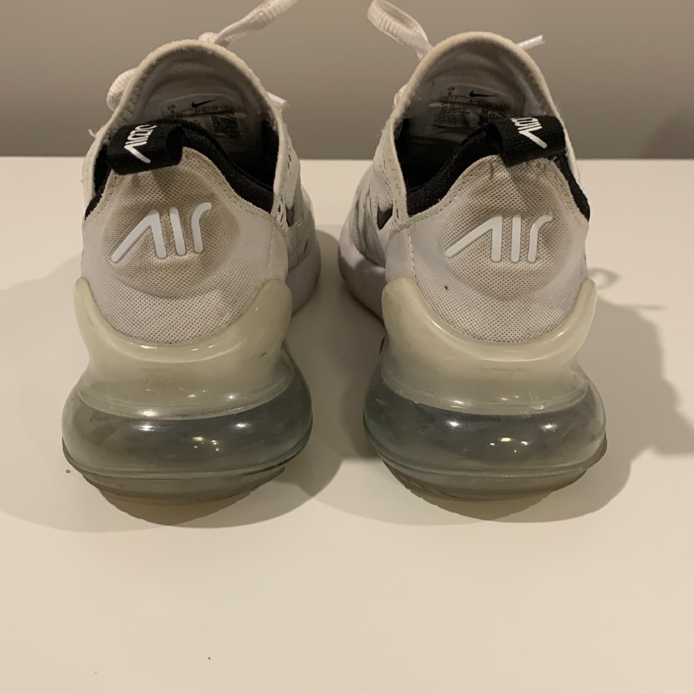 Sneaker - Picture 5 of 7